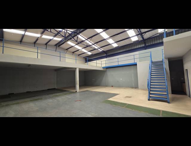 360M² WAREHOUSE TO LET IN RIVERSIDE PARK